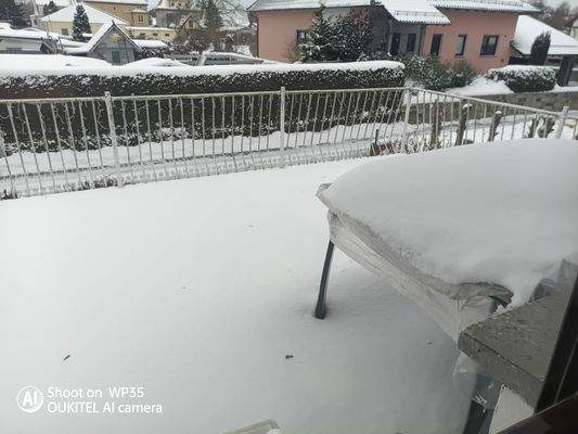 Terrasse über der Garage