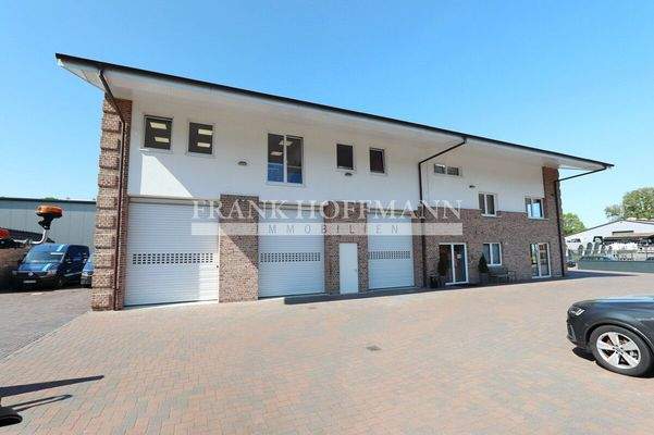 V8828 Bürogebäude 4