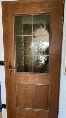 Exemplarisches Bild Zimmertür mit Bleiverglasung