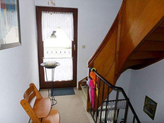 Treppenhaus mit Bakontür OG