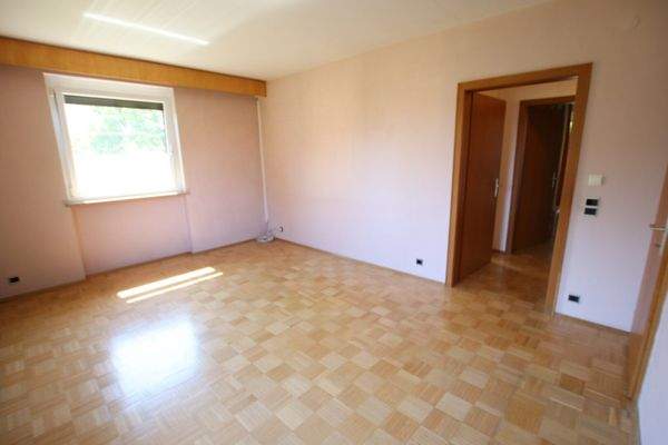 270m² gepflegter Bungalow (Zweifamilienwohnhaus) mit ausgebautem Dachgeschoss und 1.318m² Grund in Viktring in TOPLAGE