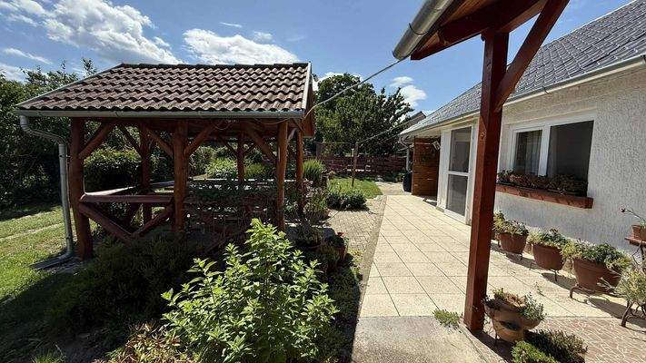 att.Cb5sHBuE01p8WT-yP9R5S58kyVc8__6CxxLgMXxE1MU.JP