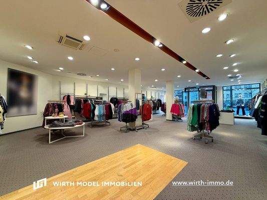 Ladenfläche Vorne