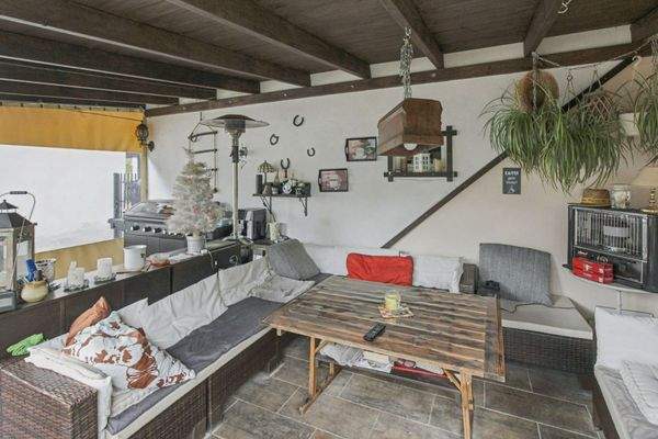 Überdachte Terrasse