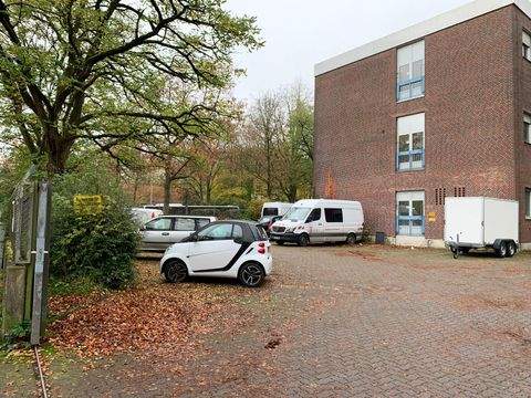 Pinneberg Garage, Pinneberg Stellplatz