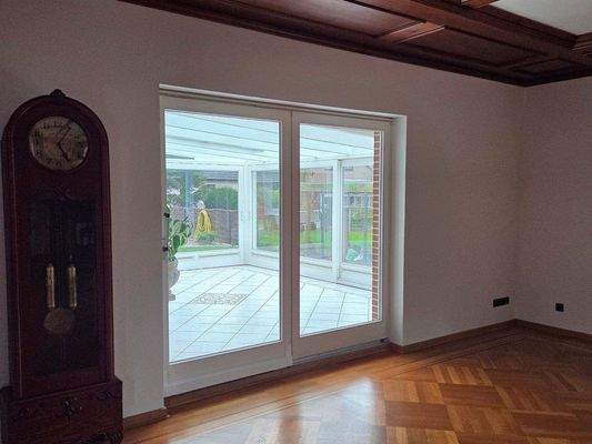 Tür vom Großen Wohnzimmer zum Wintergarten 