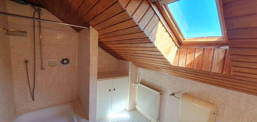 Bad Dachgeschoss
