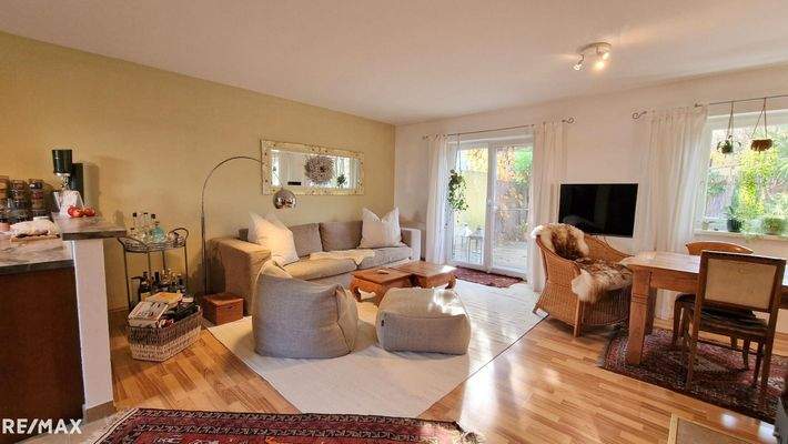 Wohnzimmer und Essplatz