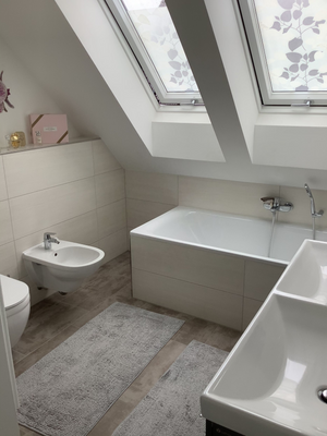 DC332856-119A-48D1-AE42-46FA08062B93