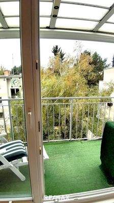 2. Etage, Balkon m. Überdachung u. elektr. Markise