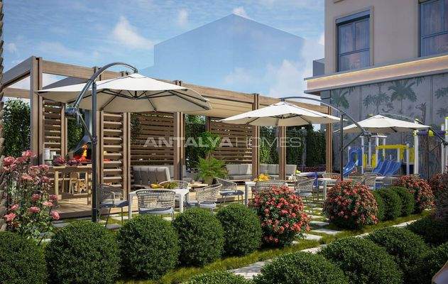Apartments in a Complex 500 M from the Sea in Alanya Mahmutlar