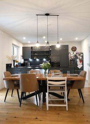 Essbereich mit Küche