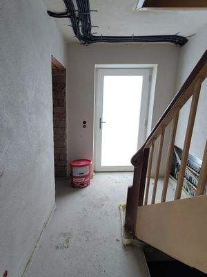 Eingangsbereich - EG Ost HS112.jpg