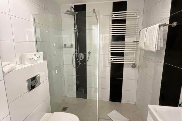 Badezimmer Untergeschoss