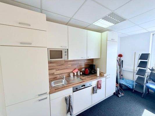 PHOTO-2025-10-16-19-04-03 (6)