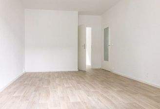 Muster Wohnzimmer_Blick vom Balkon1