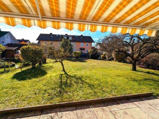 Herrlicher Blick in den Garten