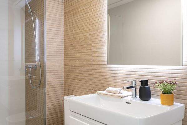 B8-2-Amara-Gran Alacant-bathroom_Oct-2023