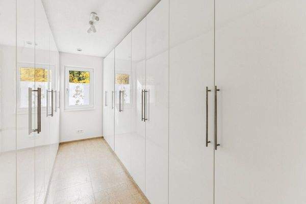 Ankleide Elternschlafzimmer