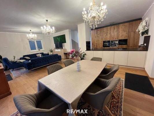 Wohnraum mit integrierter Küche