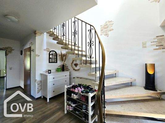 Eingangsbereich WHG links