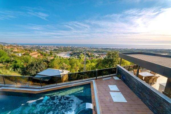 Elegant Villas with Pool and Sauna in Alanya