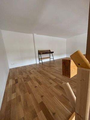 IMG_1997 EG Galerie leer .jpg