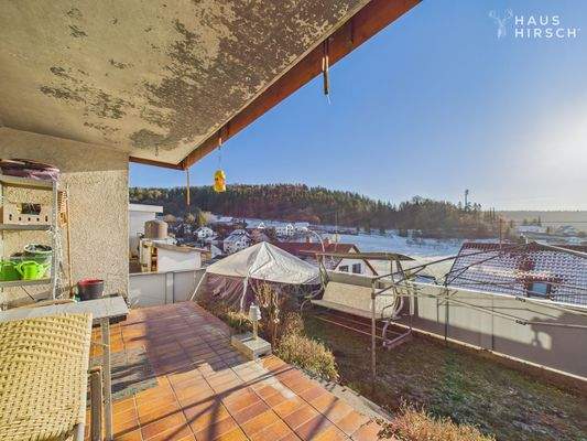 Terrasse mit Garten im Erdgeschoss