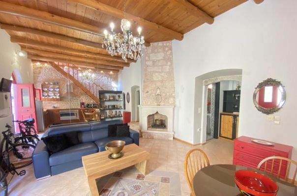 Kreta – Komplett renovierte traditionelle Maisonette-Wohnung in Vamos zu verkaufen