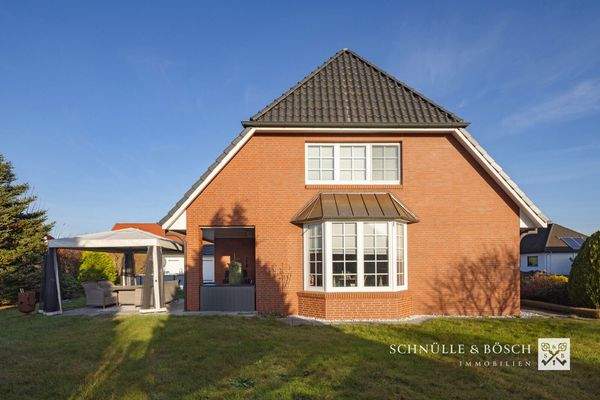 Wir schauen zum Esszimmer