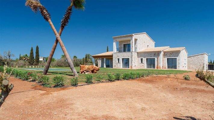 Finca Campos Fachada 2 BHHS-BAL-0130