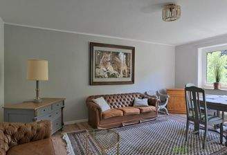 geschmackvolles Wohnzimmer