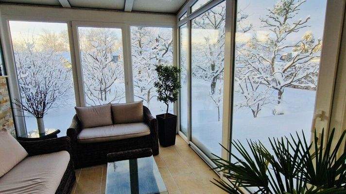 Wintergarten im Schnee