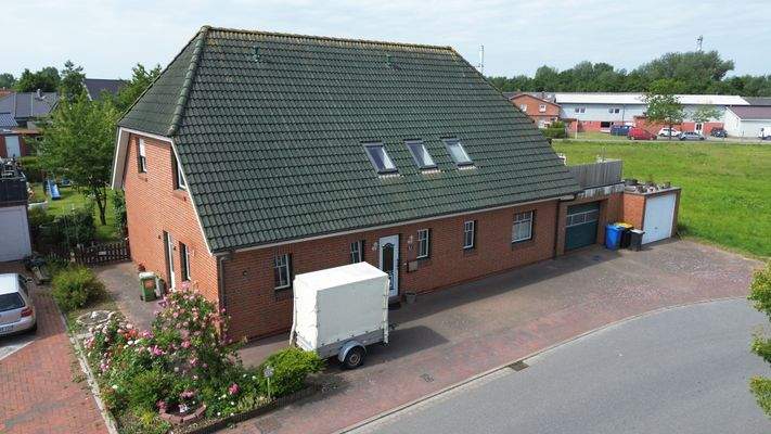 Gesamtansicht Haupteingang