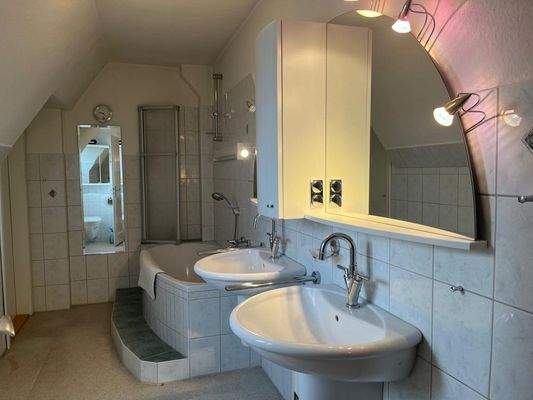 WhatsApp Image 2025-11-21 at 10.55.36(15)