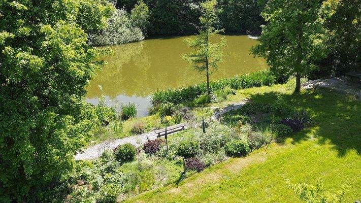 Steingarten , Blumenbeet