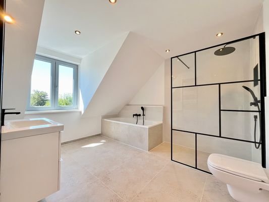 Badezimmer DG