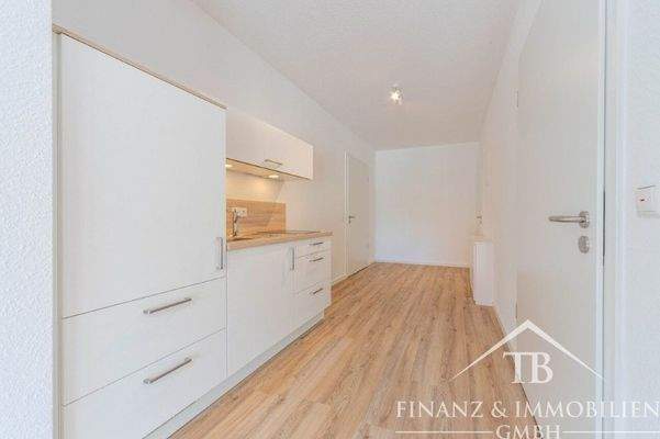 Eingang und Küche Appartement groß