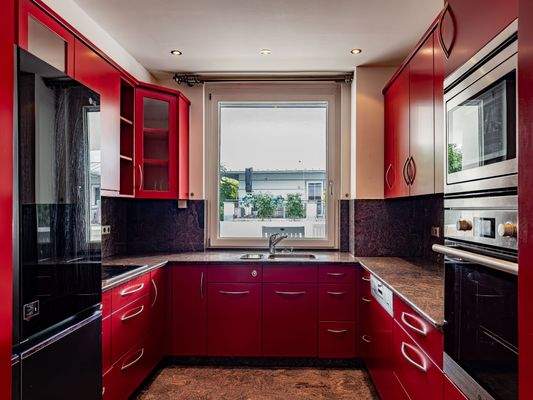 Maßgefertigte Schreinerküche.