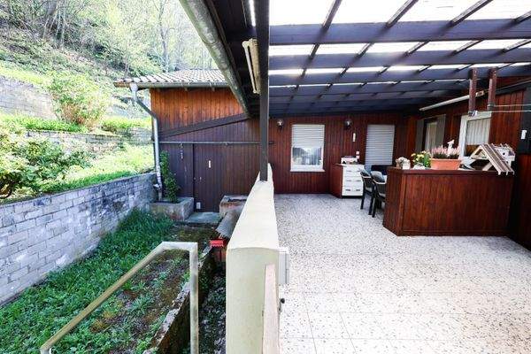 Balkon mit Zugang zum Garten