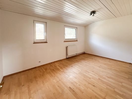 Zimmer 1 OG