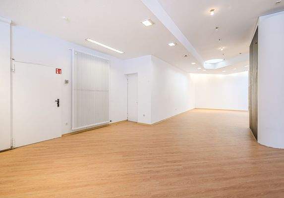 Blick in Richtung WC/Technik