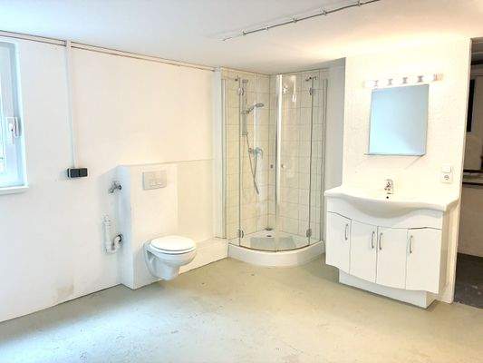 Duschbad mit WC im UG.jpg
