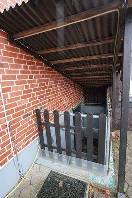 Aussenzugang Keller.JPG