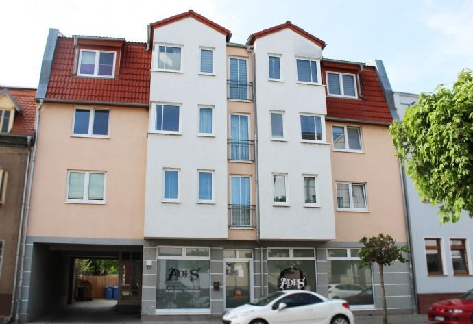 Gemütliche 2-Raum Wohnung mit Balkon und Stellplatz an der Elbe