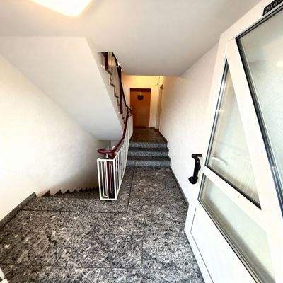 Haus Eingang Flur.png