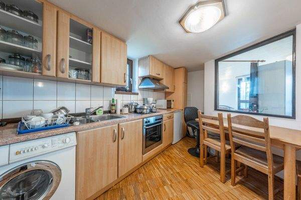 Die Küche der Wohnung