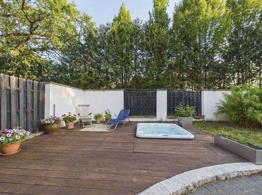 Terrasse/ Whirlpool