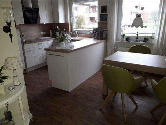 1455 Offene Küche mit Essbereich