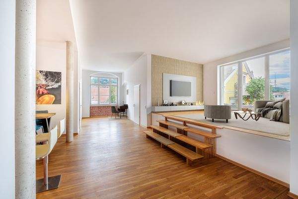 Wohnbereich mit Empore (Einrichtung visualisiert)